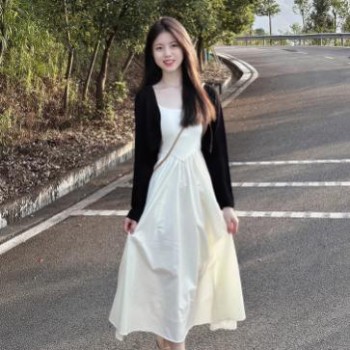 春季新款法式吊带连衣裙两件套显瘦气质外套开衫配裙子套装小个子