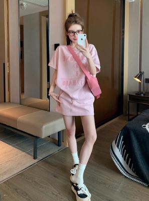 粉色短袖t恤套装女2025新款夏季甜美减龄宽松休闲半身裙两件套ins