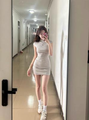 KRSTORE B2SPIRIT美式辣妹纯欲包臀连衣短裙女收腰修身显瘦高弹力