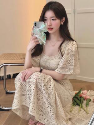 2025新款方领白色蕾丝连衣裙高级感修身显瘦清纯温柔仙女长裙子夏